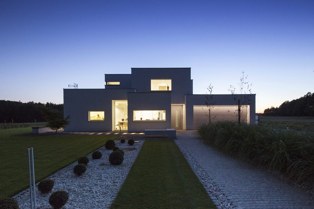 Eco House by BXBstudio - 10
