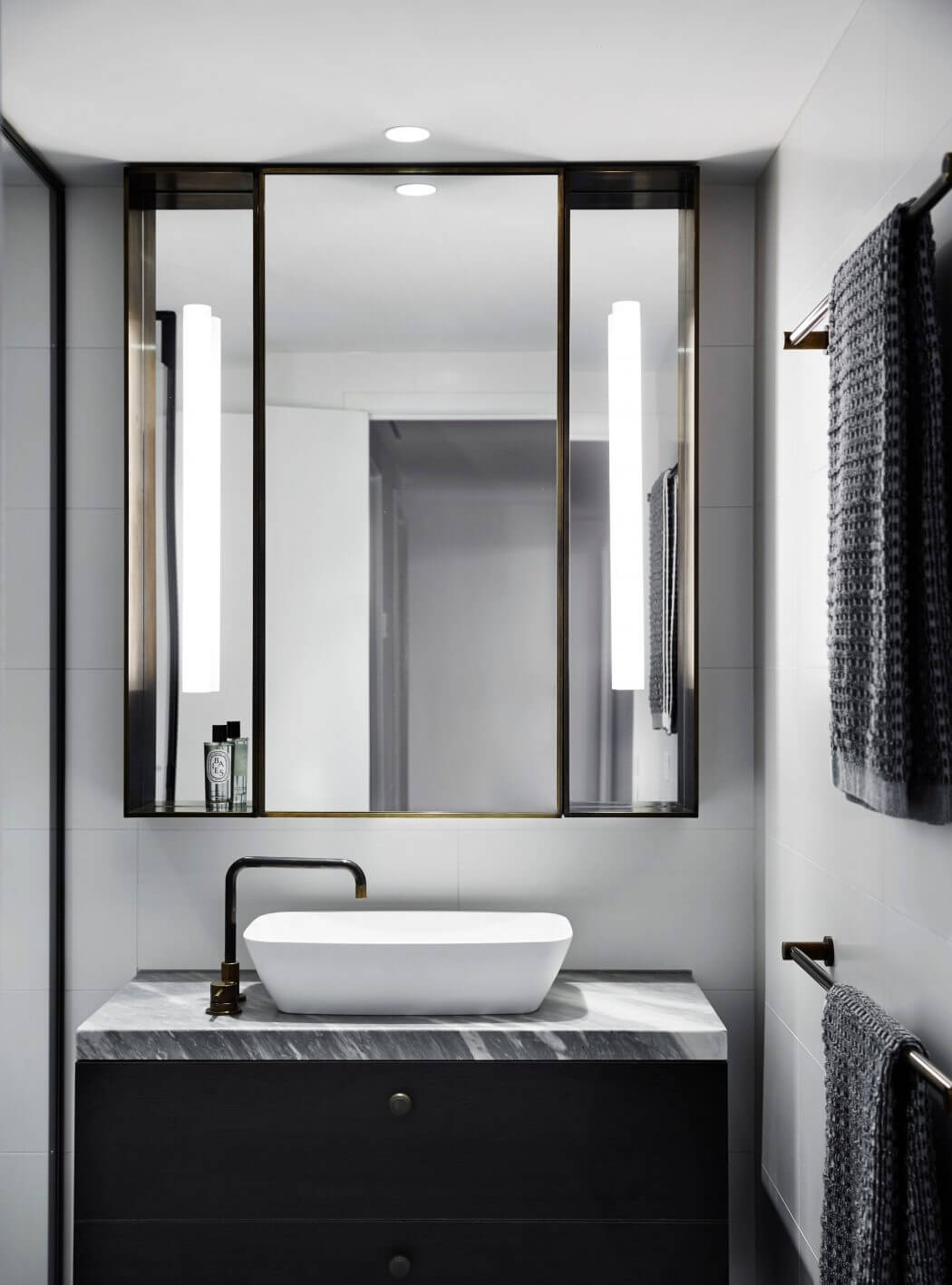 M Residence by Studio Tate - 9