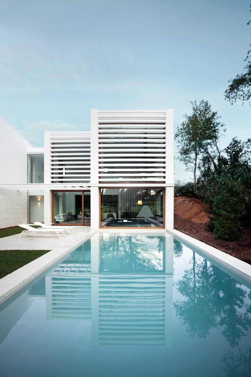 Residence in La Pineda by Jaime Prous Architects - 2