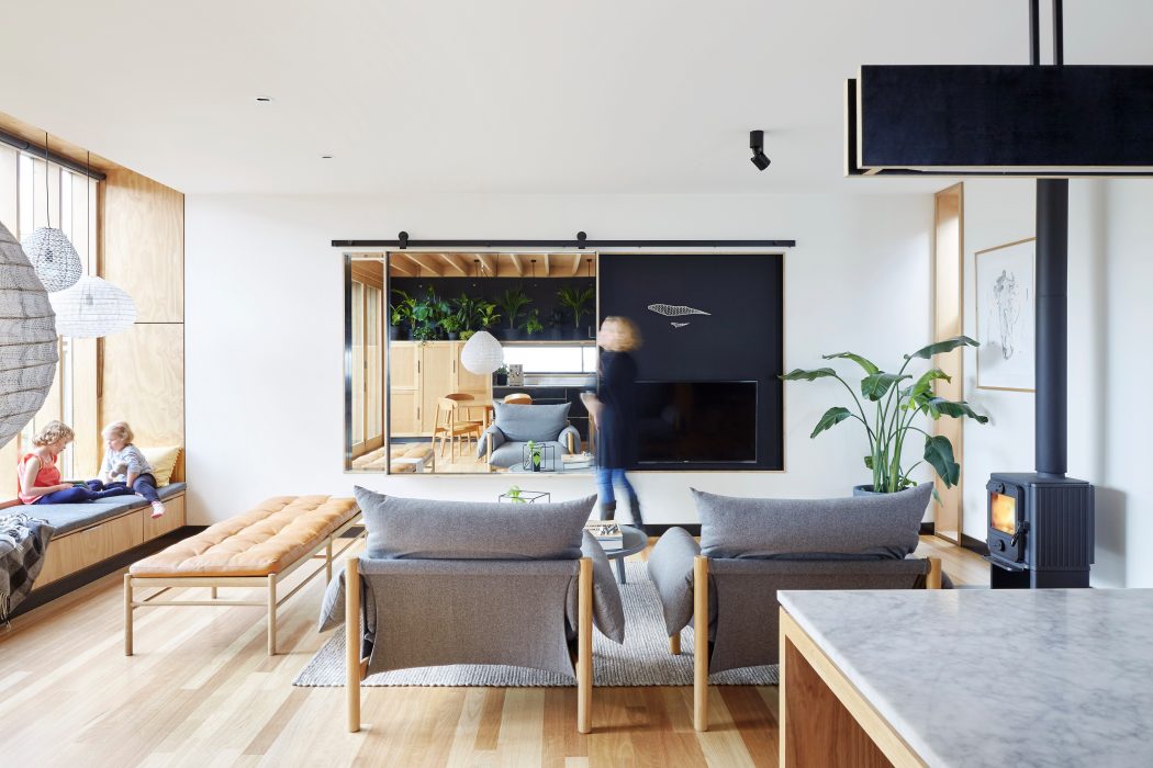 Wooden Box House by Moloney Architects - 1