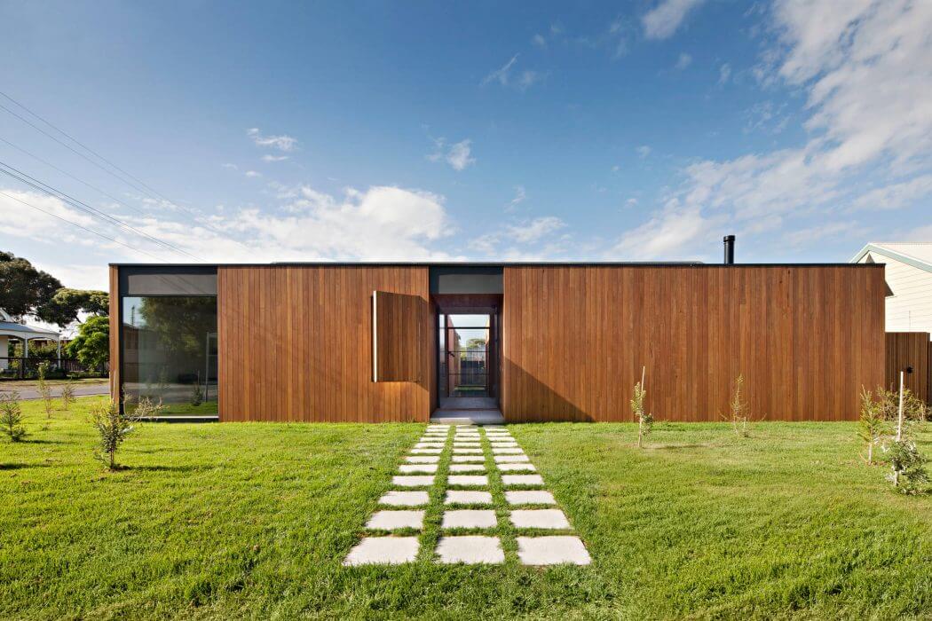 Barwon Heads Villa by Bower Architecture - 10