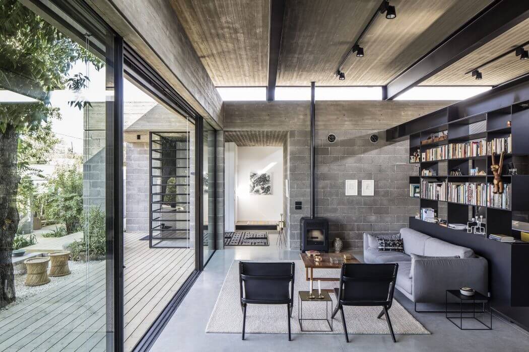 Bare House by Jacobs-Yaniv Architects - 2