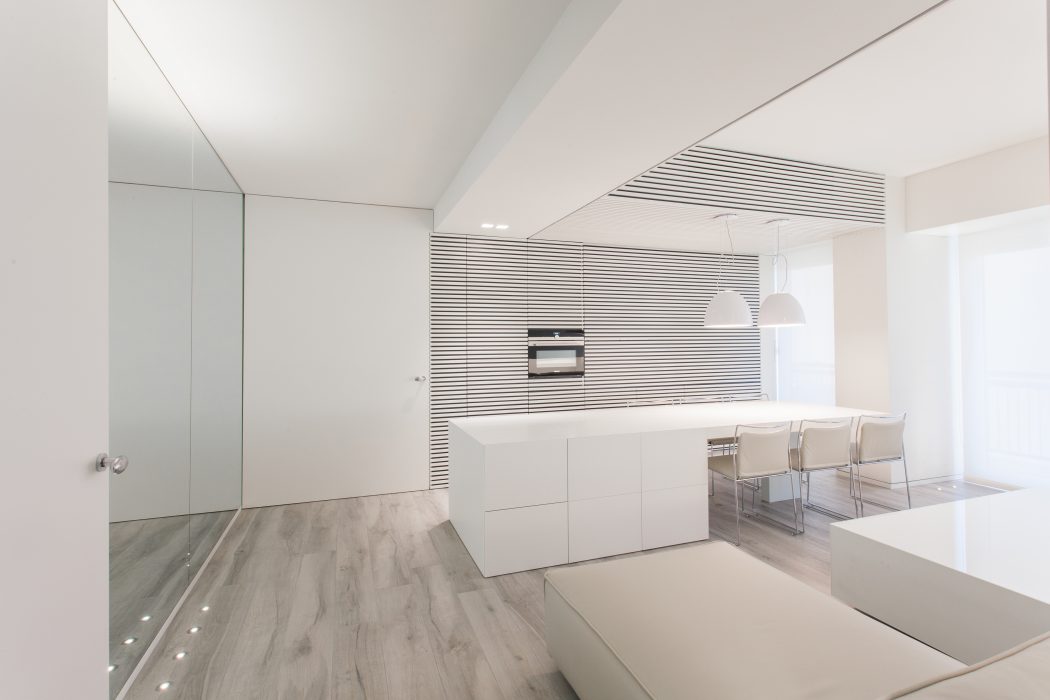 Bright Apartment by Andrea Trebbi - 5
