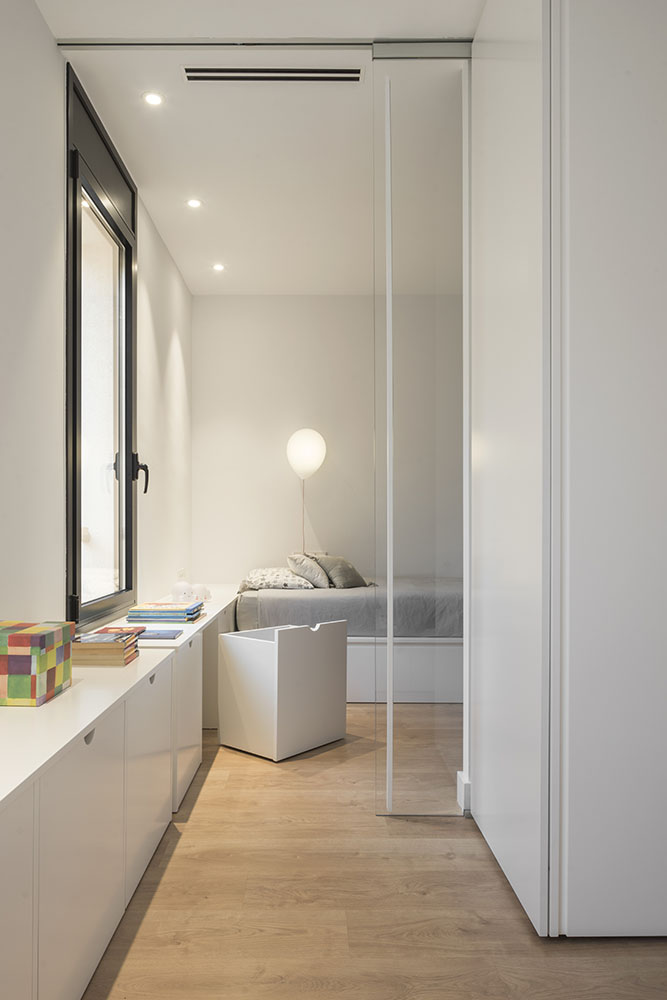 Minimalist House by Susanna Cots - 8
