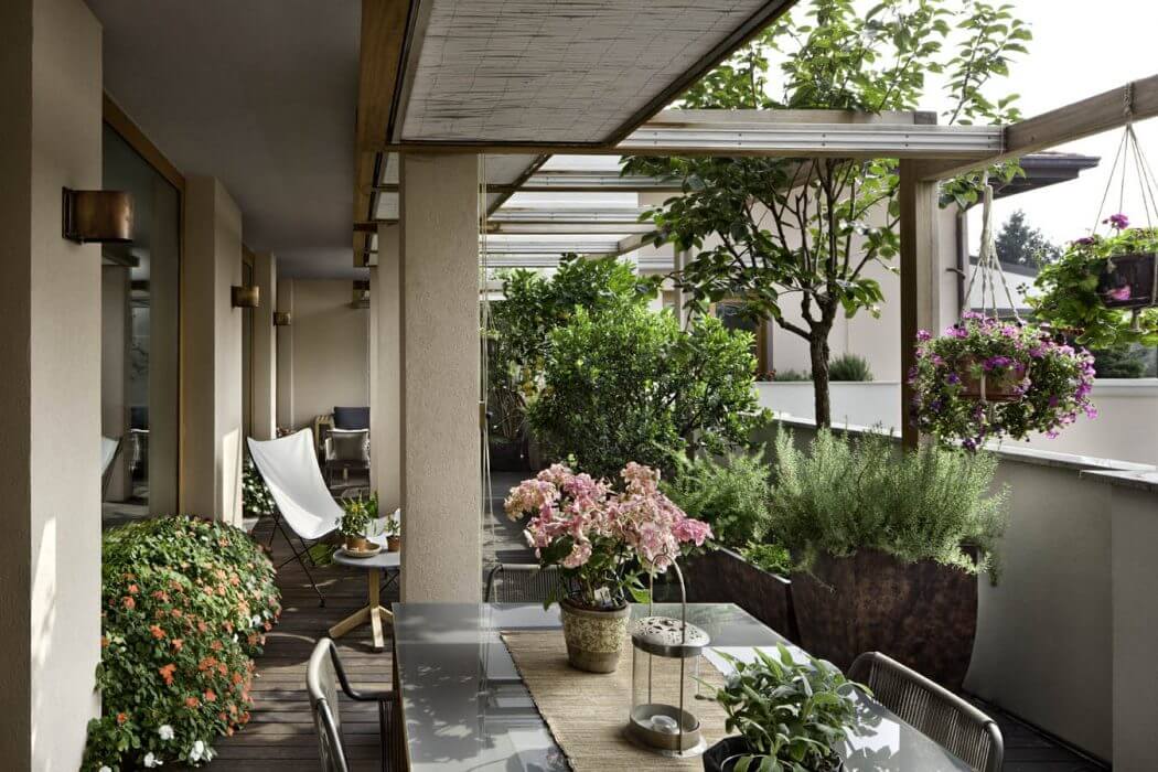 Apartment in San Vittore Olona by Silvio Maglione - 8