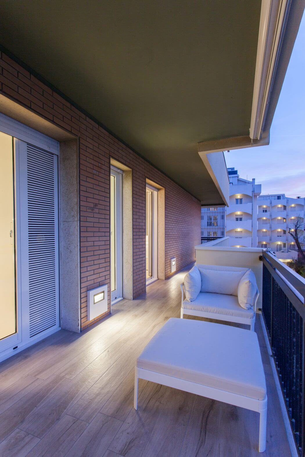 Bright Apartment by Andrea Trebbi - 11