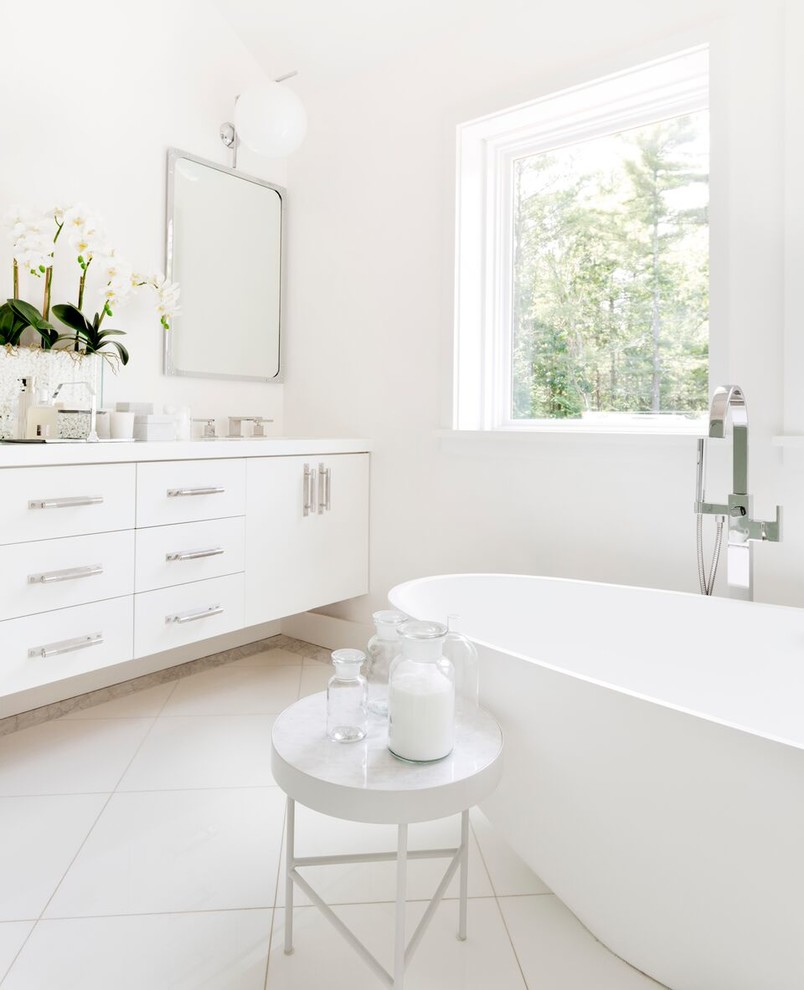 East Hampton Home by Timothy Godbold - 14