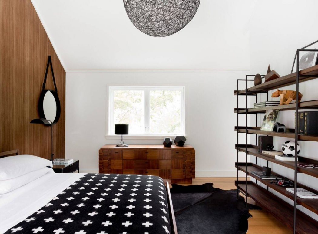 East Hampton Home by Timothy Godbold - 10
