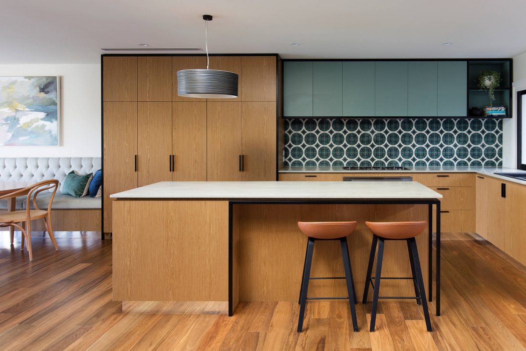Castlecrag Residence by Woods and Warner - 3
