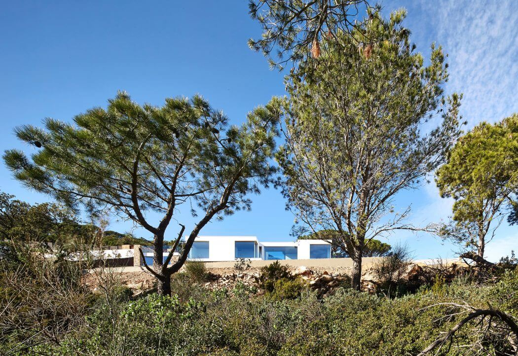 House in Costa Brava by Pepe Gascón Arquitectura - 8