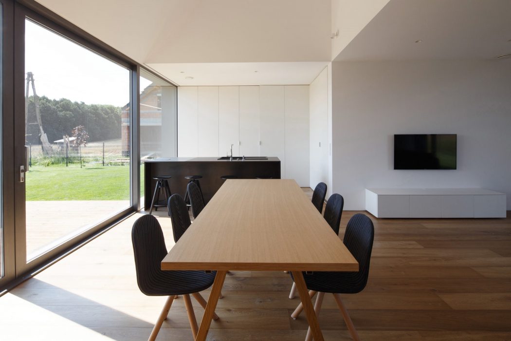 Suburban House by TTAT - 4