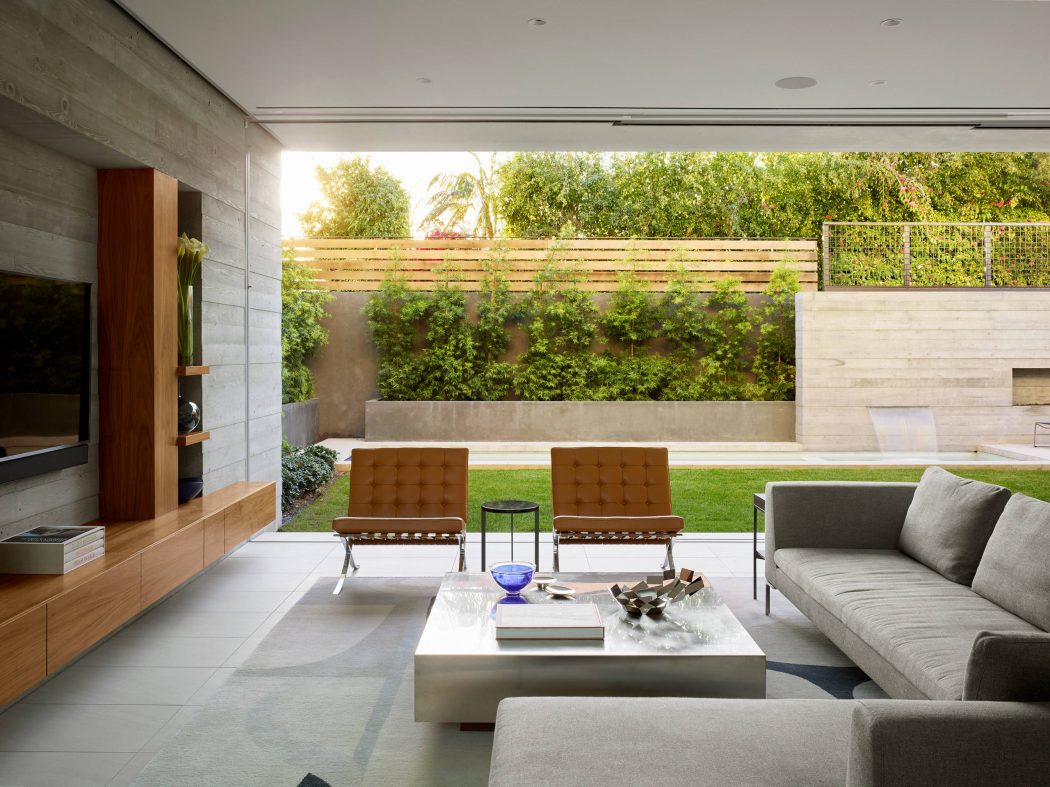 Crescent Drive Home by Ehrlich Yanai Rhee Chaney Architects - 5