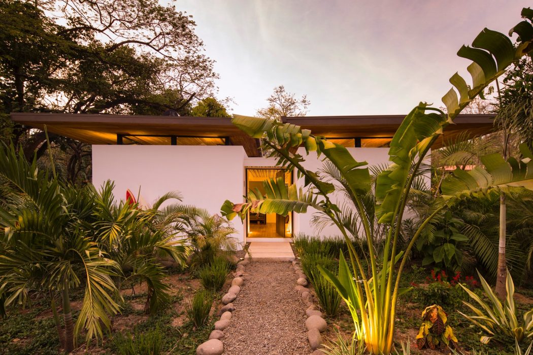 Nalu Boutique Hotel by Studio Saxe - 11