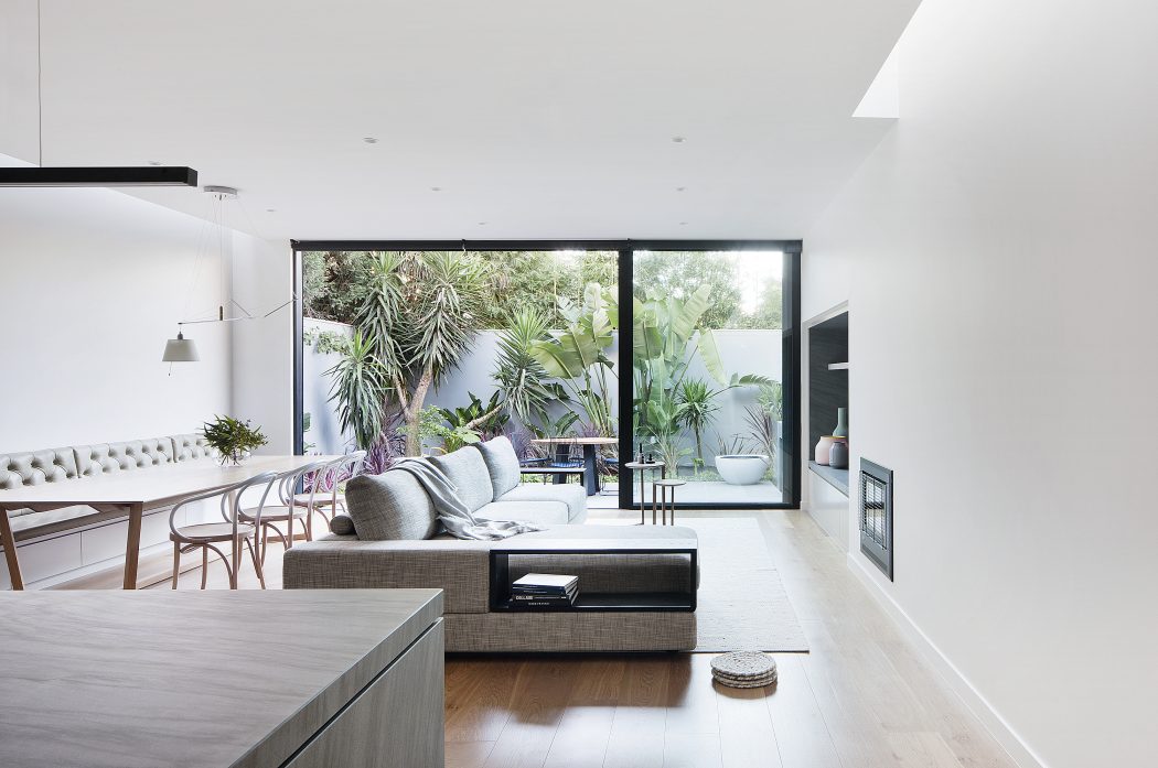 Courtyard House by Robson Rak Architects - 4