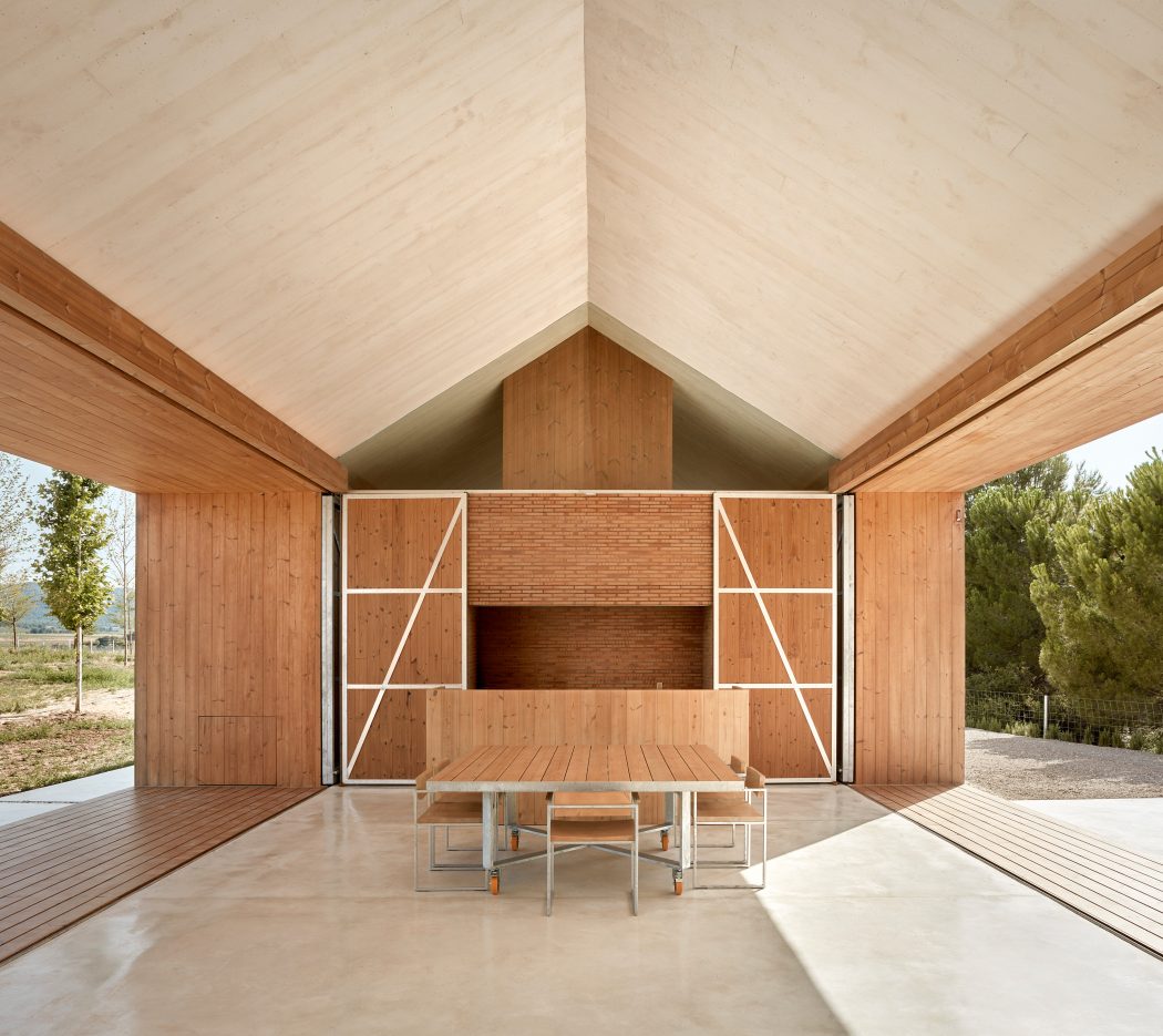 Cottage in Fontanars dels Alforins by Ramon Esteve Estudio - 4