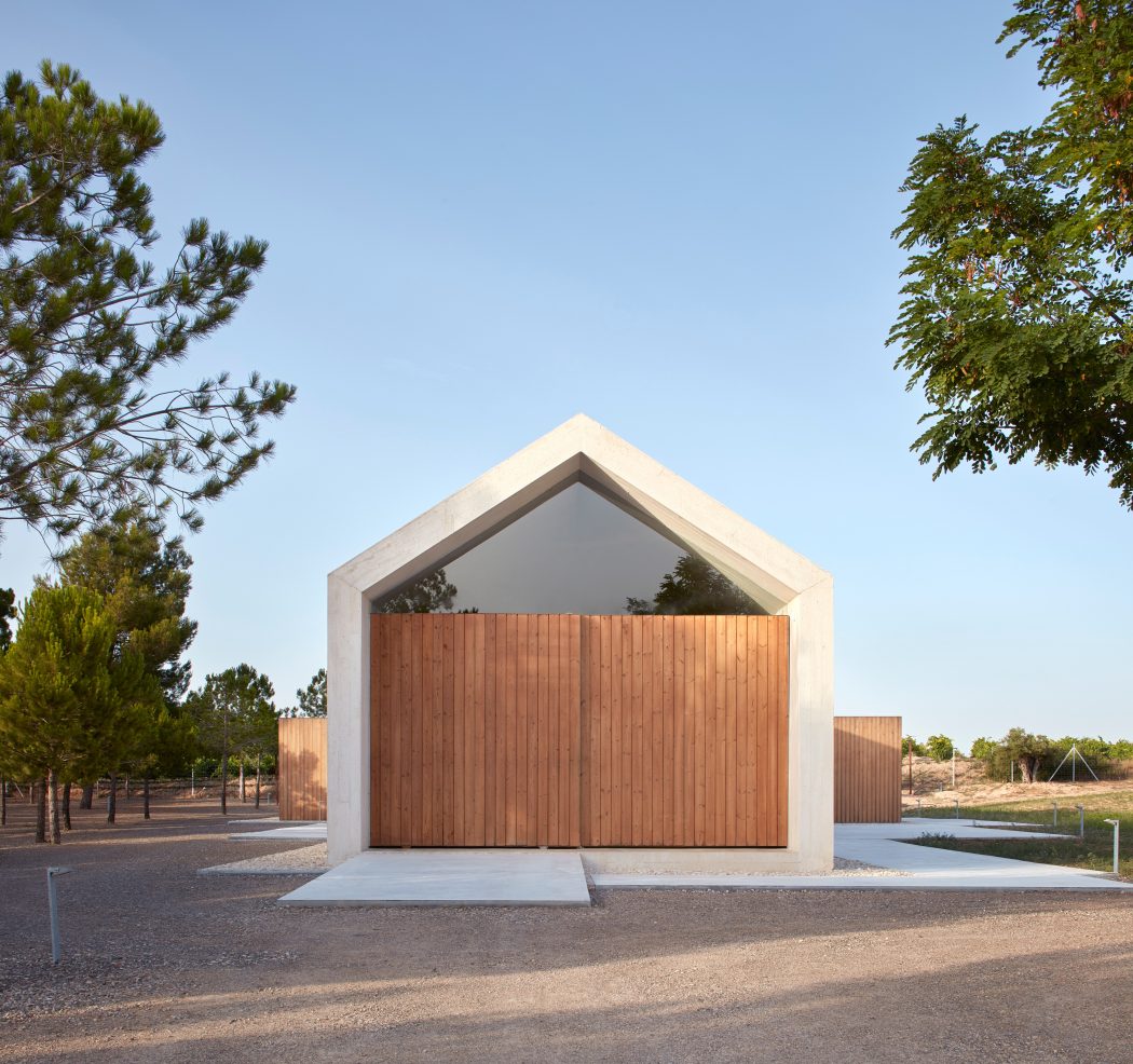 Cottage in Fontanars dels Alforins by Ramon Esteve Estudio - 1