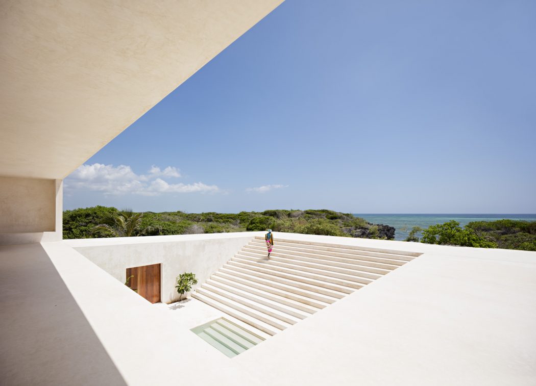Dalton House by Alberto Morell Sixto - 2