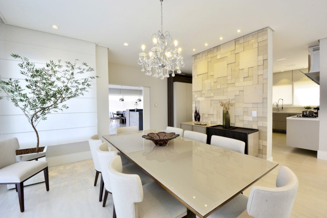 Contemporary Home in Brazil by Marcelo Minuscoli - 3