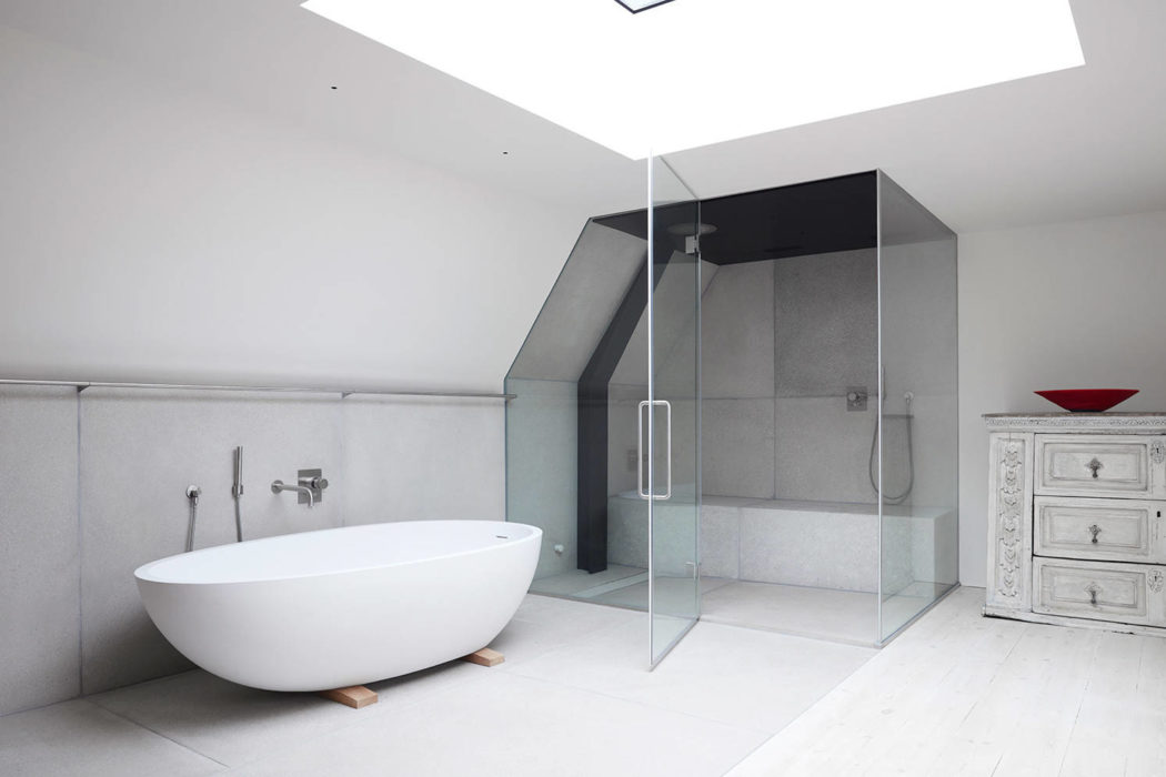 Camden House by Powell Tuck Associates - 10