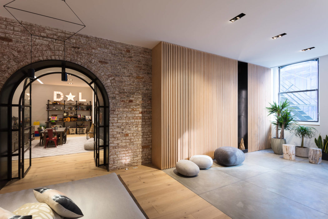 Historic Loft by Raad Studio - 6