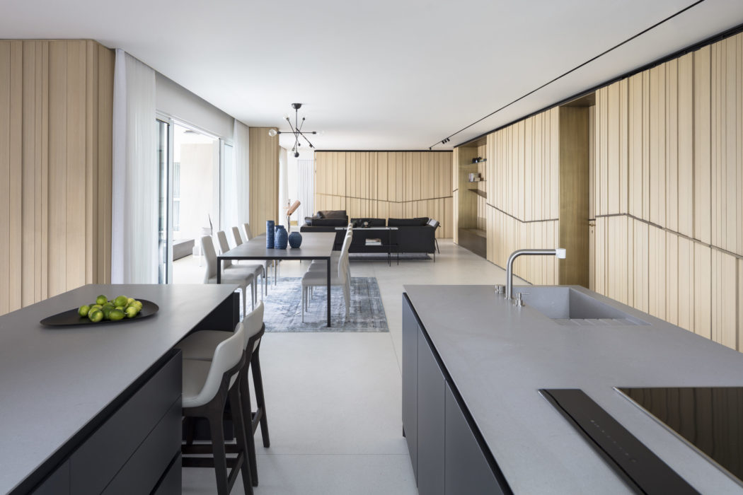 Apartment by the Sea by Tal Goldsmith Fish Design Studio - 4