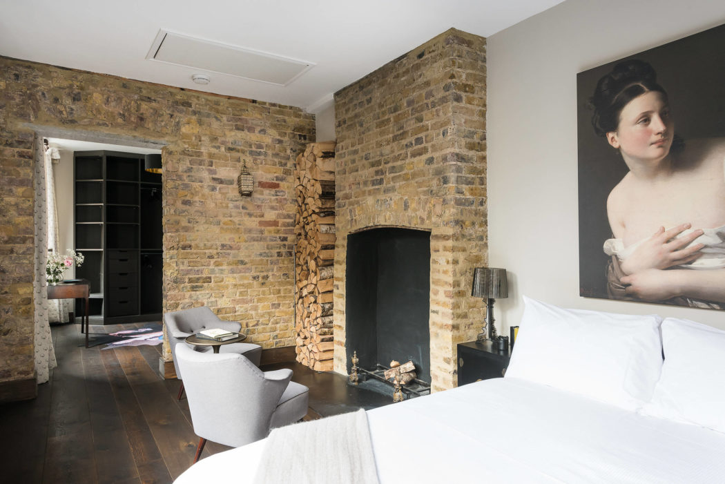 East London Apartment by Kerry Hussain - 7