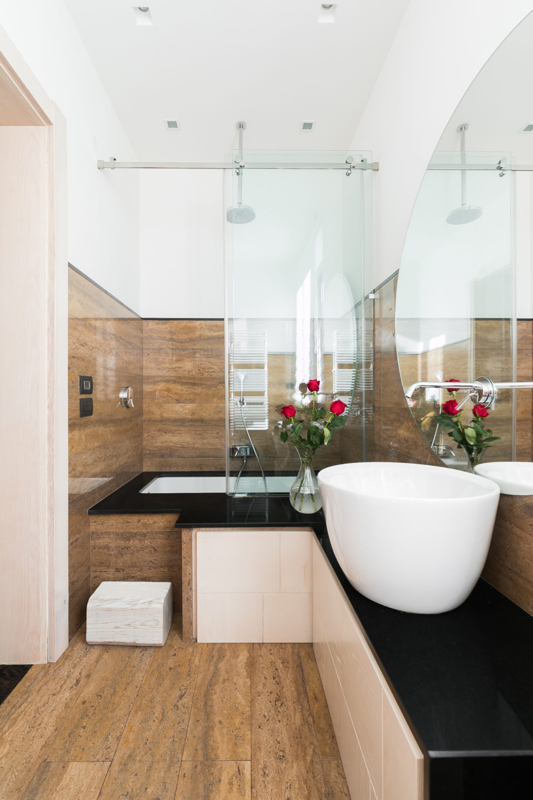 Apartment in Rome by Franz Moscati - 8