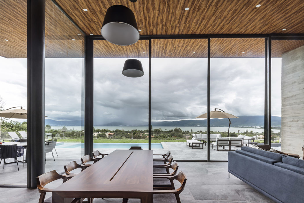 Casa Lago by Farq Arquitectos - 3
