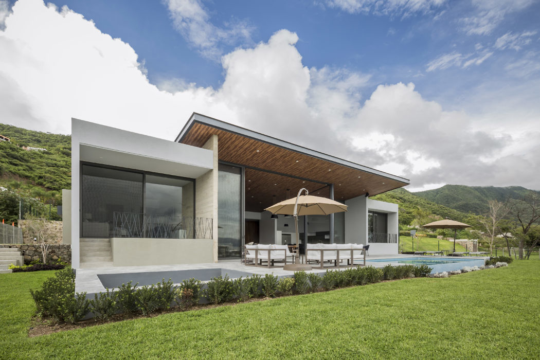 Casa Lago by Farq Arquitectos - 7