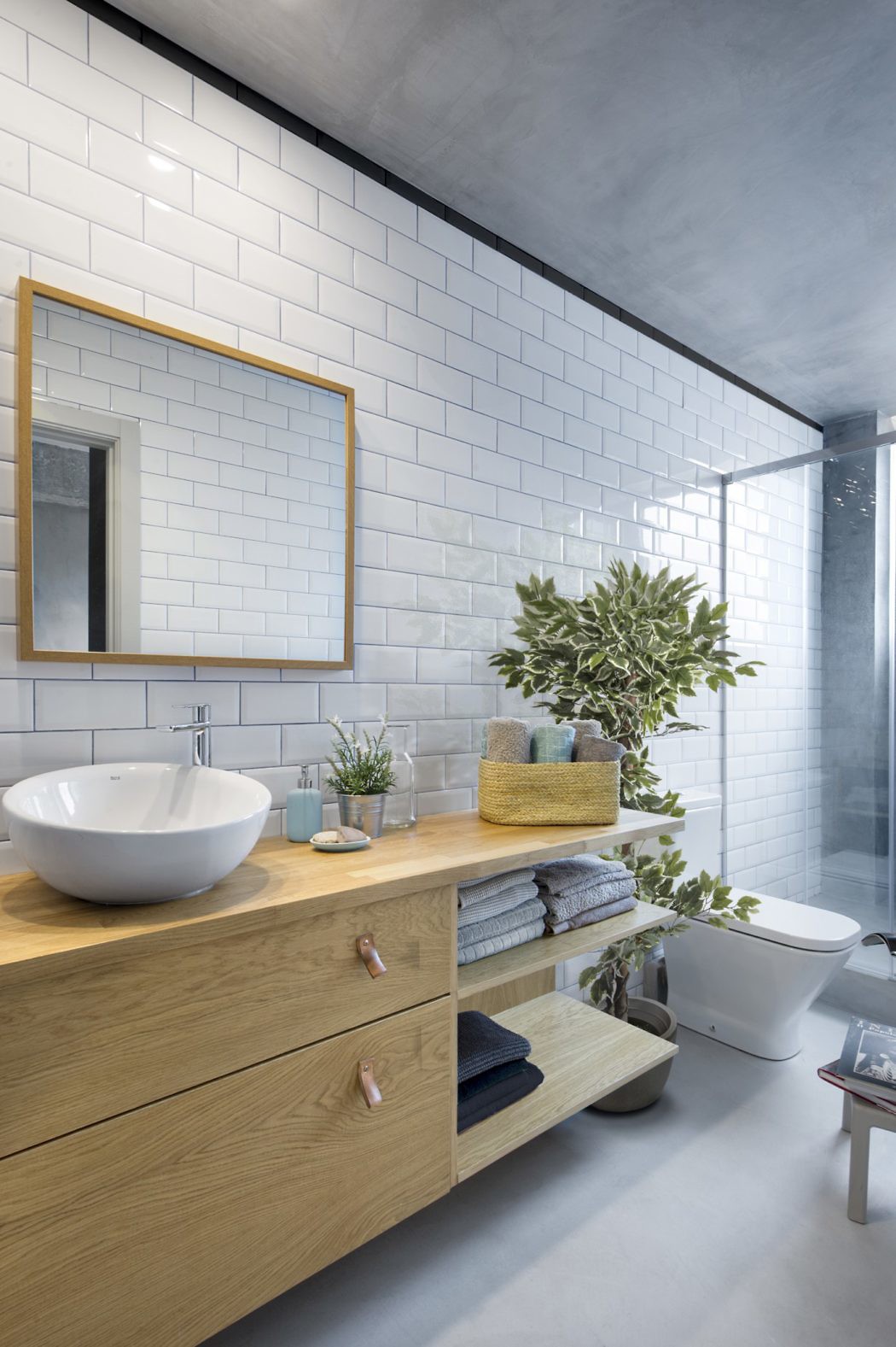 Home in Barcelona by Daniel Pérez - 9