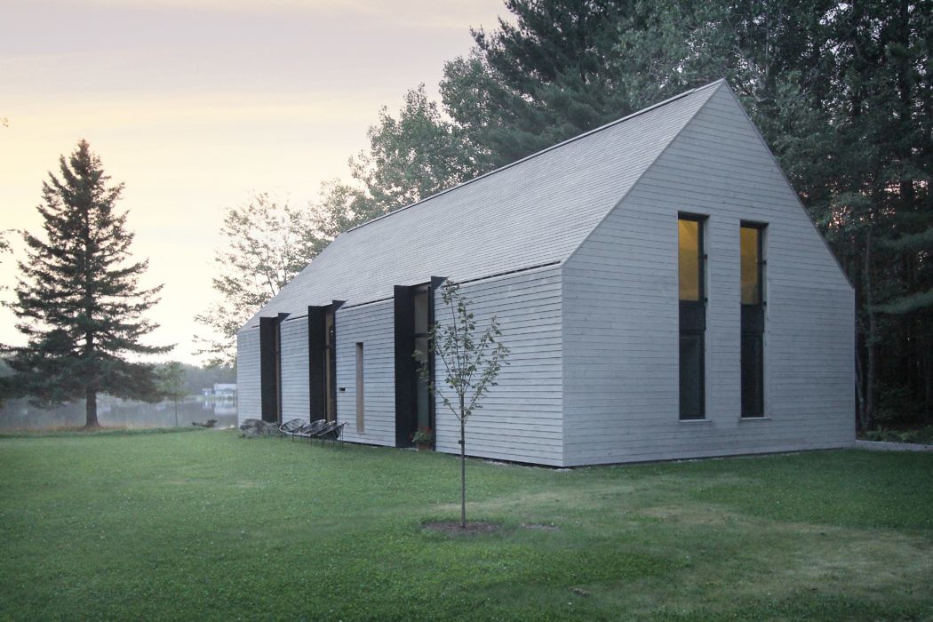 Modern Lake House by Yiacouvakis Hamelin Architectes - 7