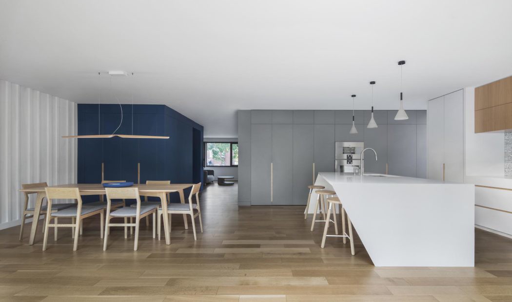 Courcelette Residence by Naturehumaine - 2