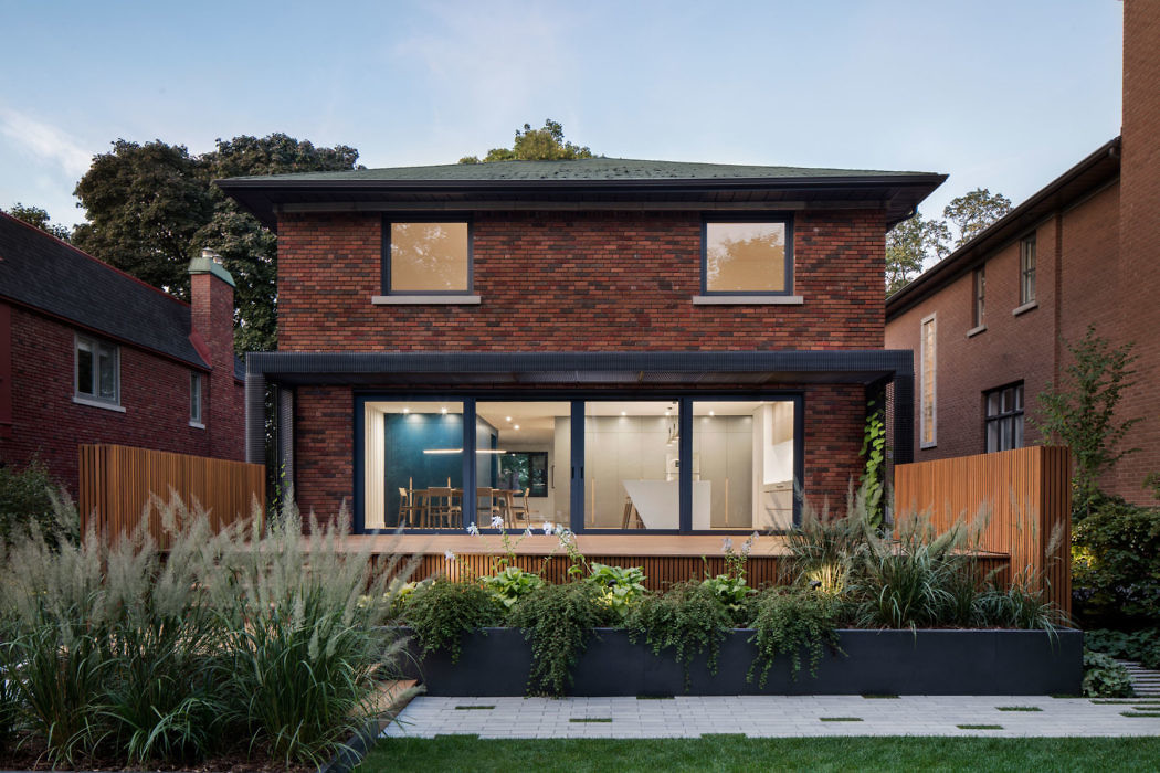Courcelette Residence by Naturehumaine - 9