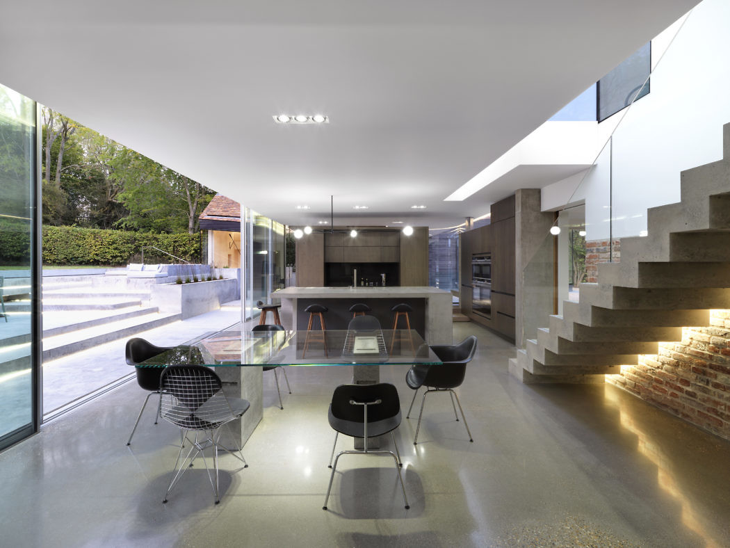 Cottage by Guy Hollaway Architects - 3