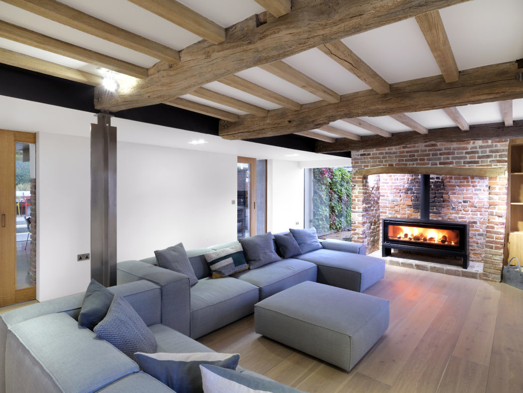 Cottage by Guy Hollaway Architects - 2