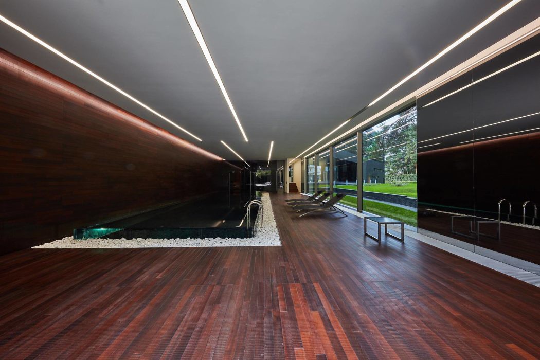 Contemporary Residence in Usovo - 6