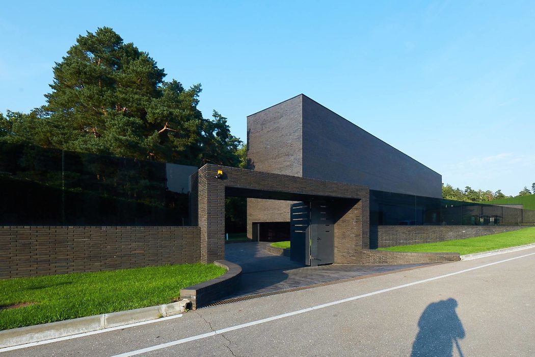 Contemporary Residence in Usovo - 7