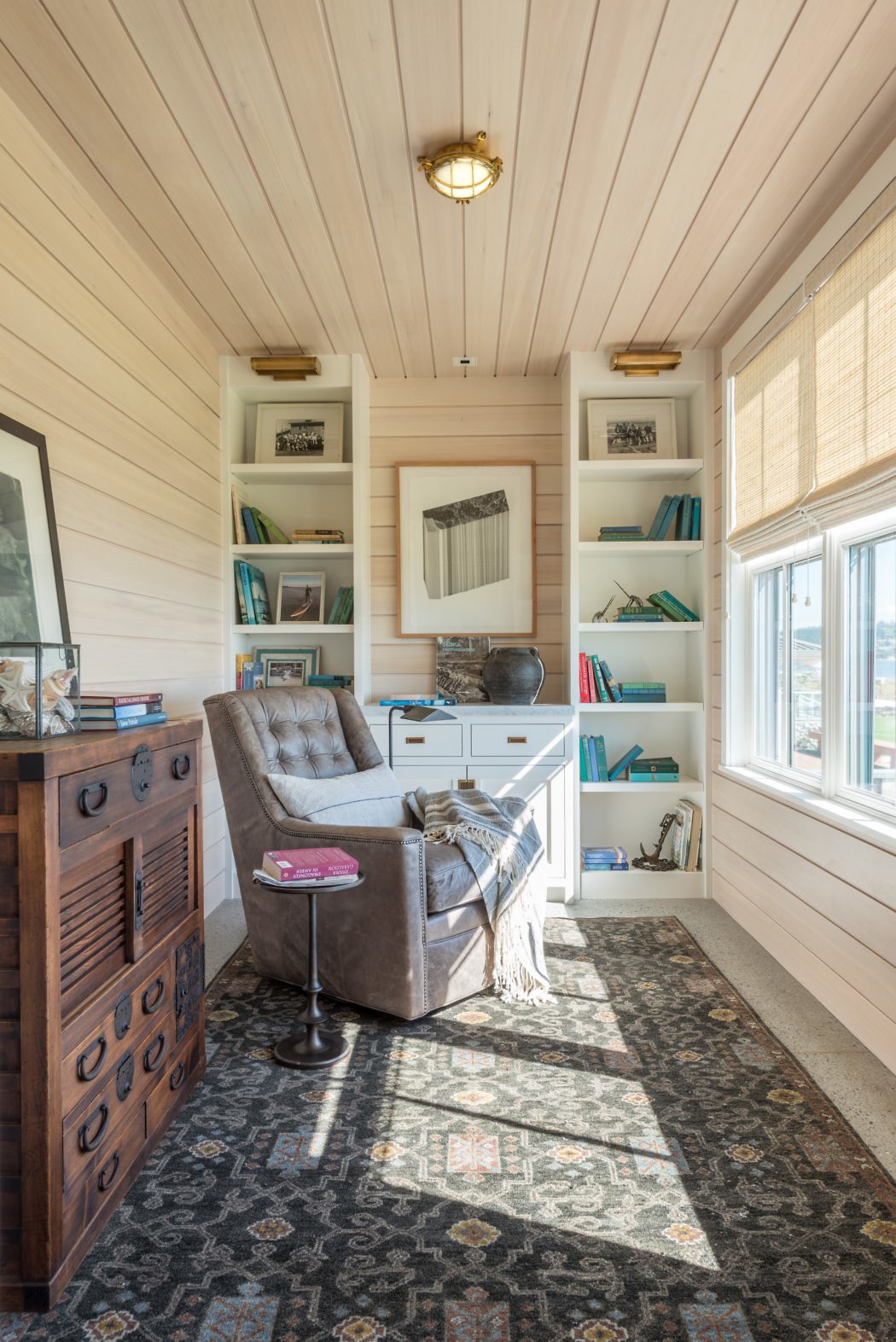 Whidbey Island Home by Hoedemaker Pfeiffer - 6