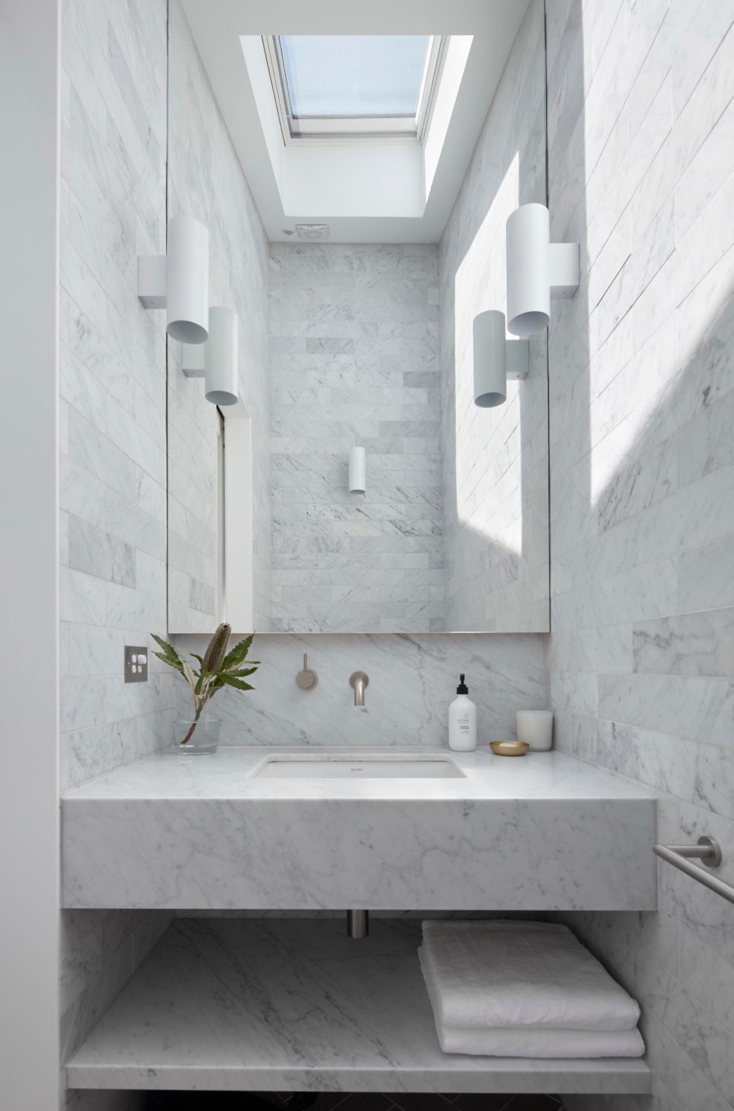 The Light Box by Finnis Architects - 10