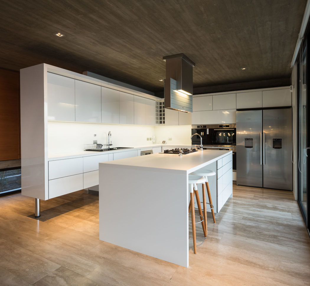 House H by Felipe Assadi Arquitectos - 4