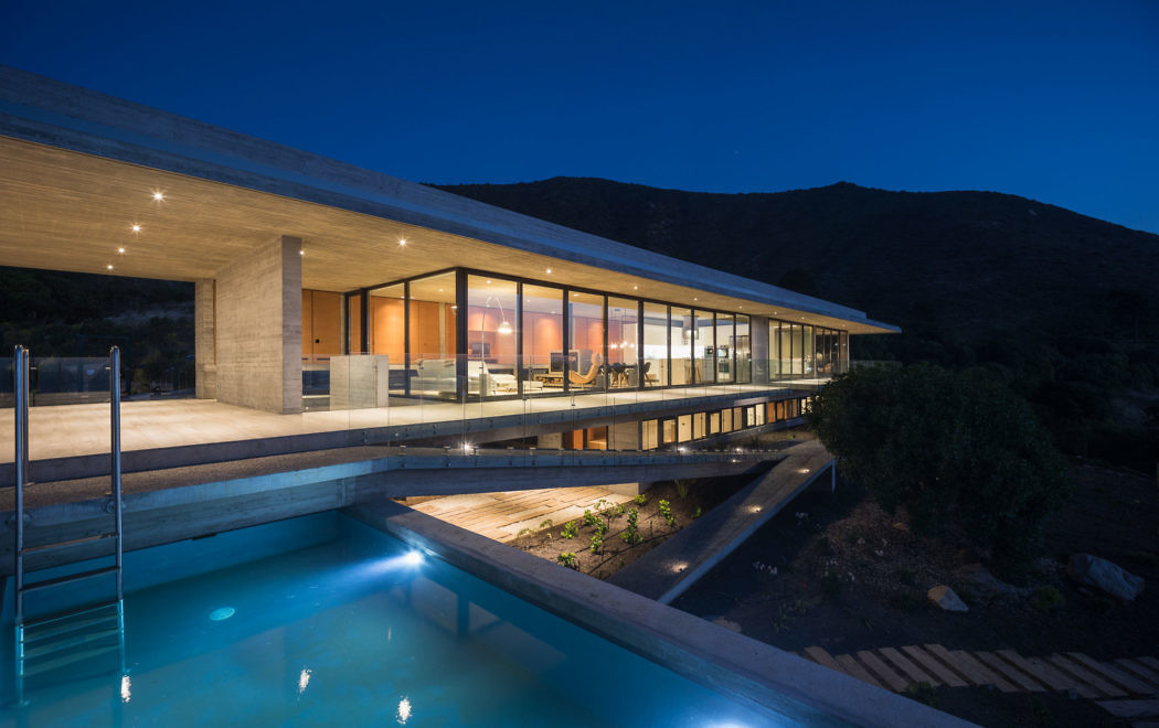 House H by Felipe Assadi Arquitectos - 13