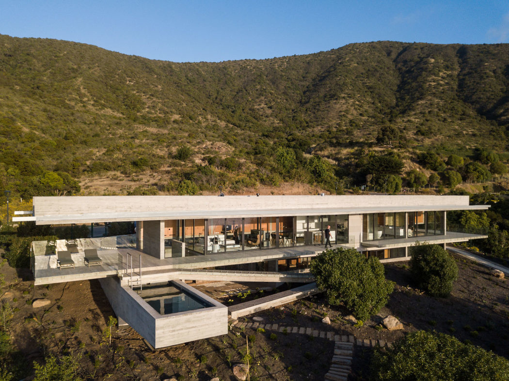 House H by Felipe Assadi Arquitectos - 11