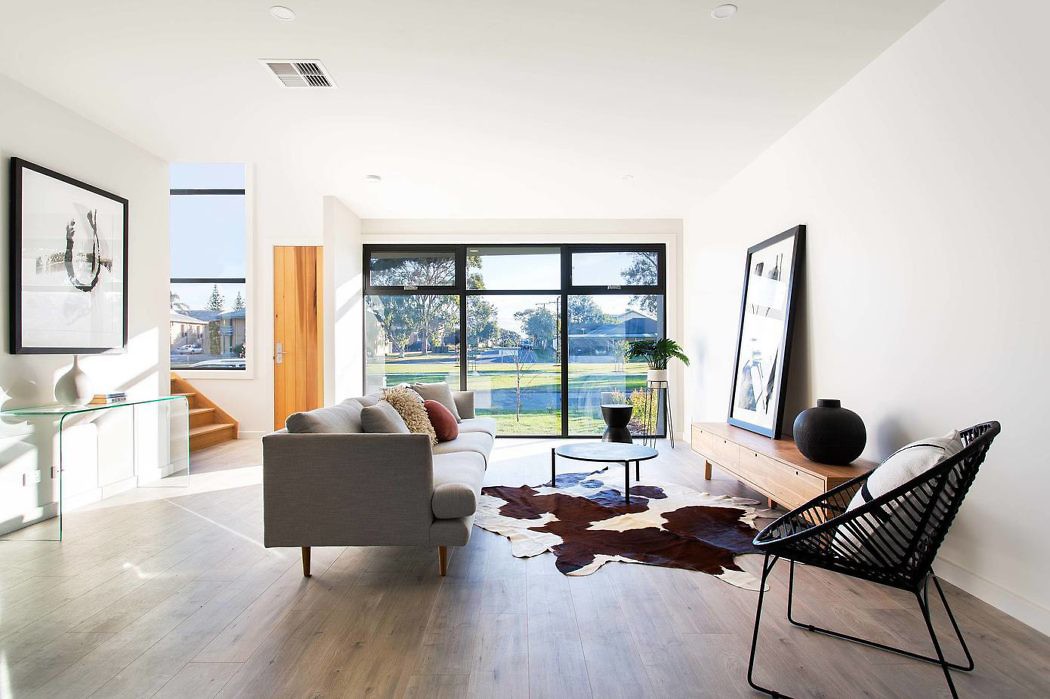 Luxury Townhouse by Claridge Construction - 3