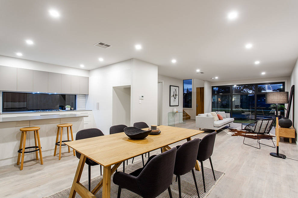 Luxury Townhouse by Claridge Construction - 5
