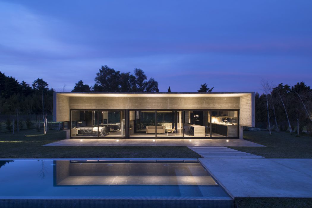 Casa Mach by Luciano Kruk Arquitectos - 11