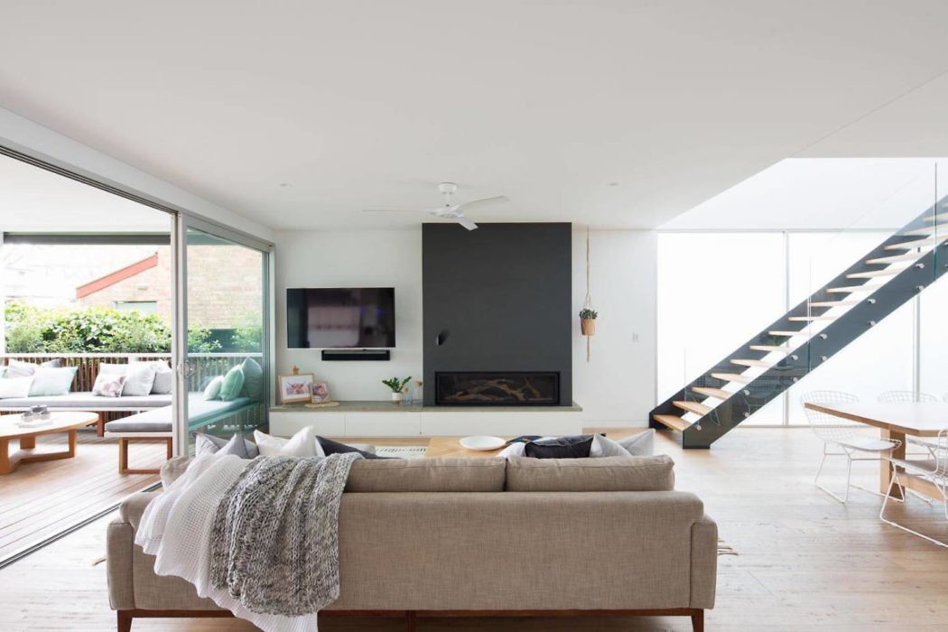 Collaroy Home by Paul Brough - 2