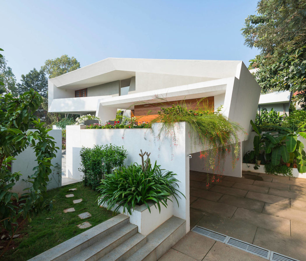 Courtyard House by Architecture Paradigm - 1
