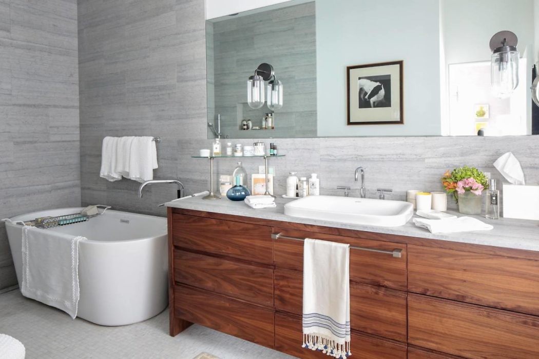 Southampton Farmhouse by Betty Wasserman - 9