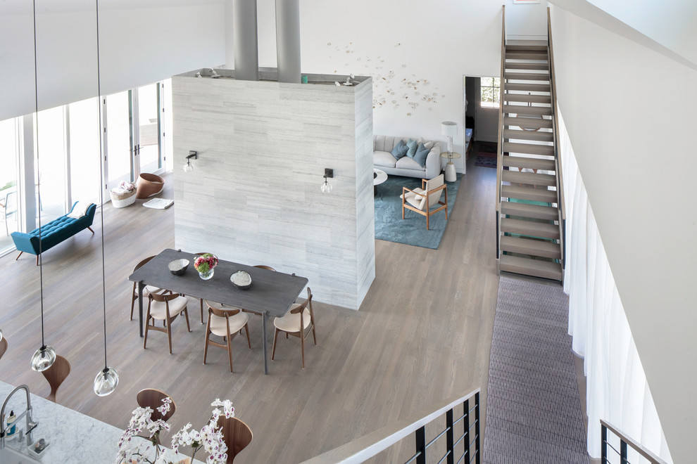 Southampton Farmhouse by Betty Wasserman - 2