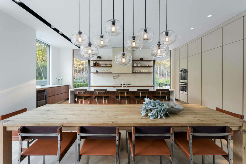 Old Sag Harbor Road by Blaze Makoid Architecture - 5